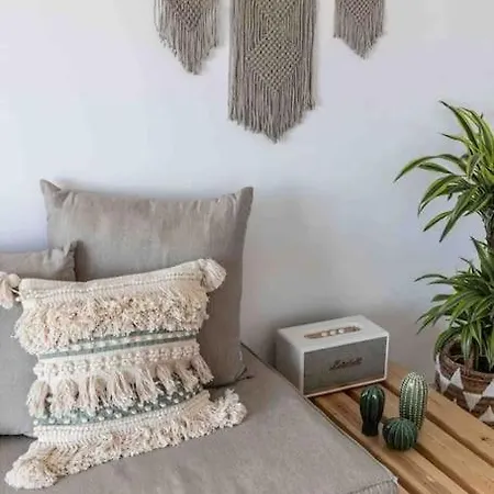 Barbara, By Red Windmill * Калафатис