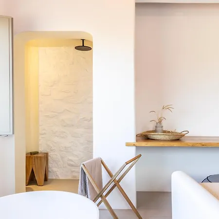 Barbara, By Red Windmill 칼라파티스