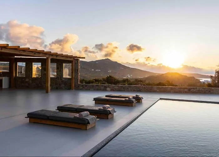 Villa Barbara, By Red Windmill Kalafatis